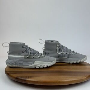 Big Kids Boys Under Armour SC 3Zer0 II Gray Athletic‎ Basketball Sneakers Size 5